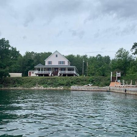 Whiskey River Cottages Formerly Seaway Slips เคลย์ตัน ภายนอก รูปภาพ