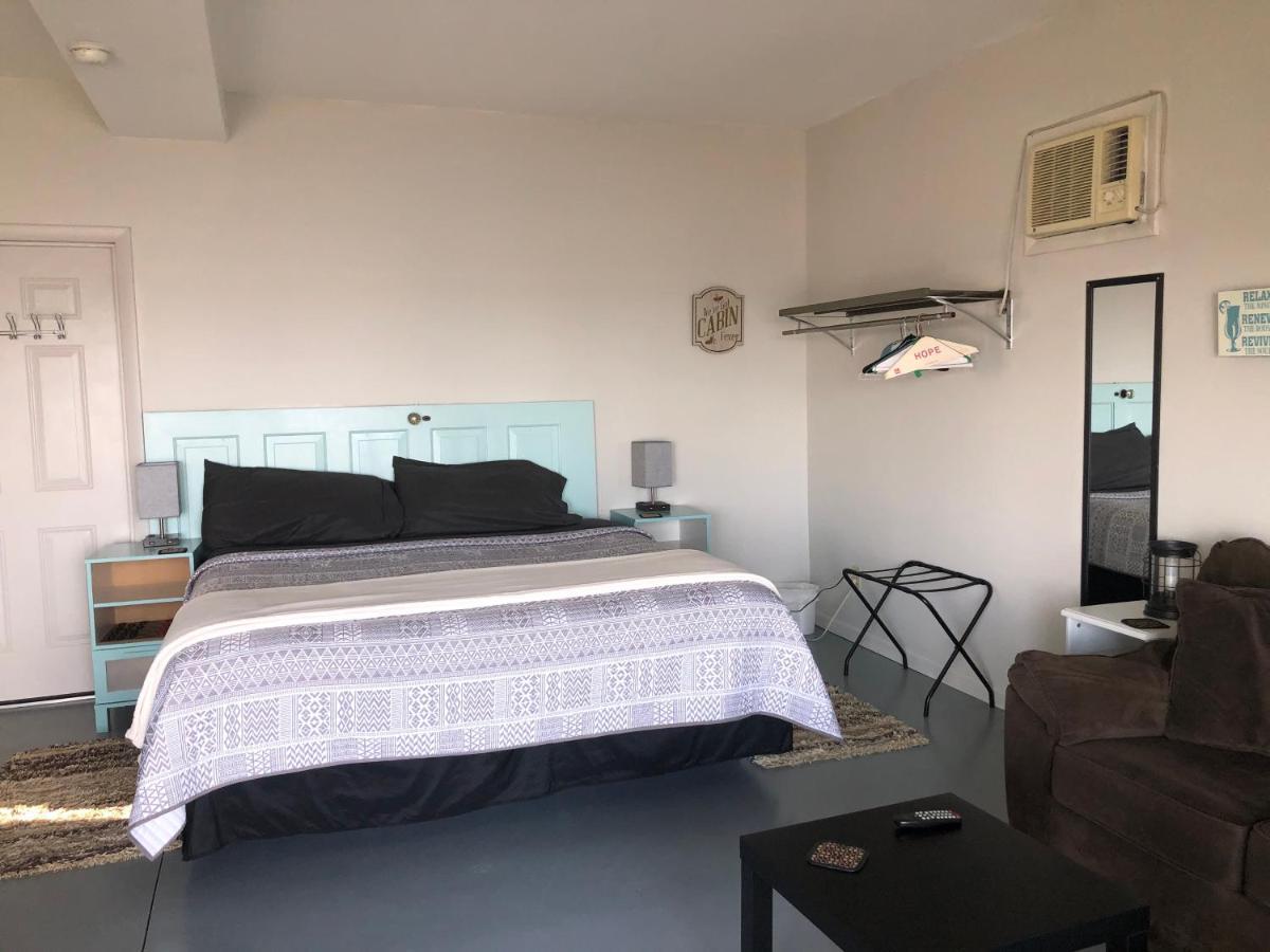 Whiskey River Cottages Formerly Seaway Slips เคลย์ตัน ภายนอก รูปภาพ