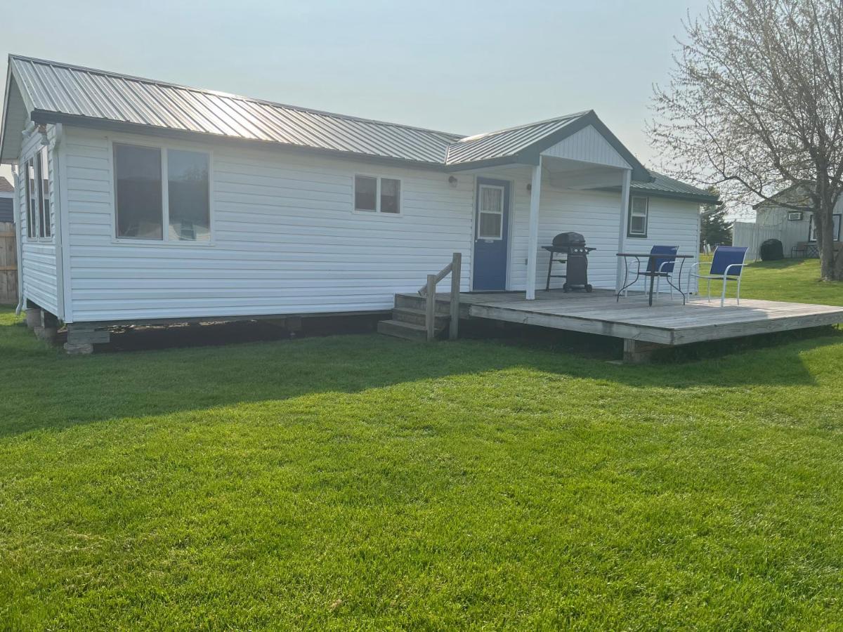 Whiskey River Cottages Formerly Seaway Slips เคลย์ตัน ภายนอก รูปภาพ