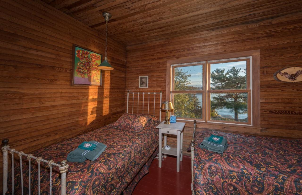 Whiskey River Cottages Formerly Seaway Slips เคลย์ตัน ภายนอก รูปภาพ