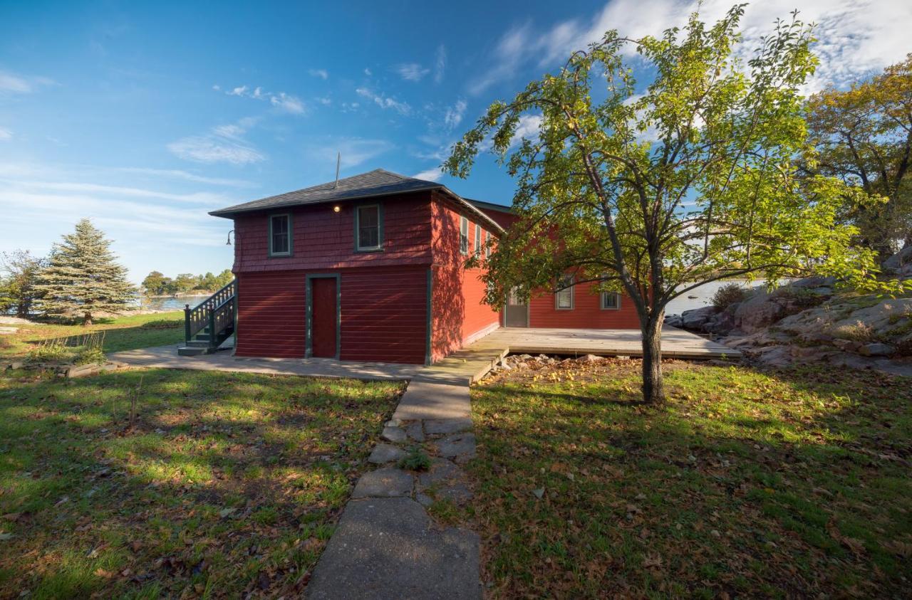 Whiskey River Cottages Formerly Seaway Slips เคลย์ตัน ภายนอก รูปภาพ