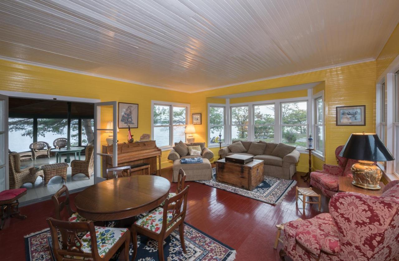 Whiskey River Cottages Formerly Seaway Slips เคลย์ตัน ภายนอก รูปภาพ