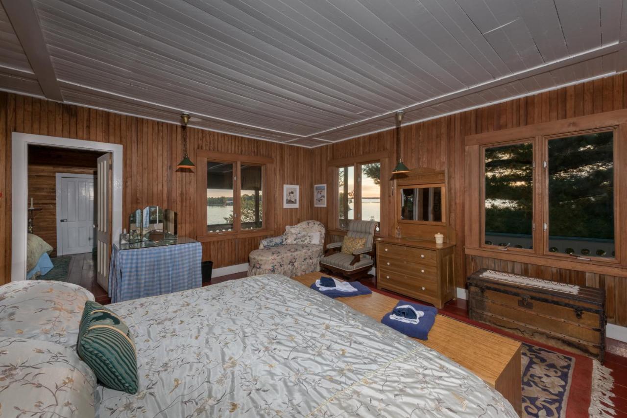 Whiskey River Cottages Formerly Seaway Slips เคลย์ตัน ภายนอก รูปภาพ
