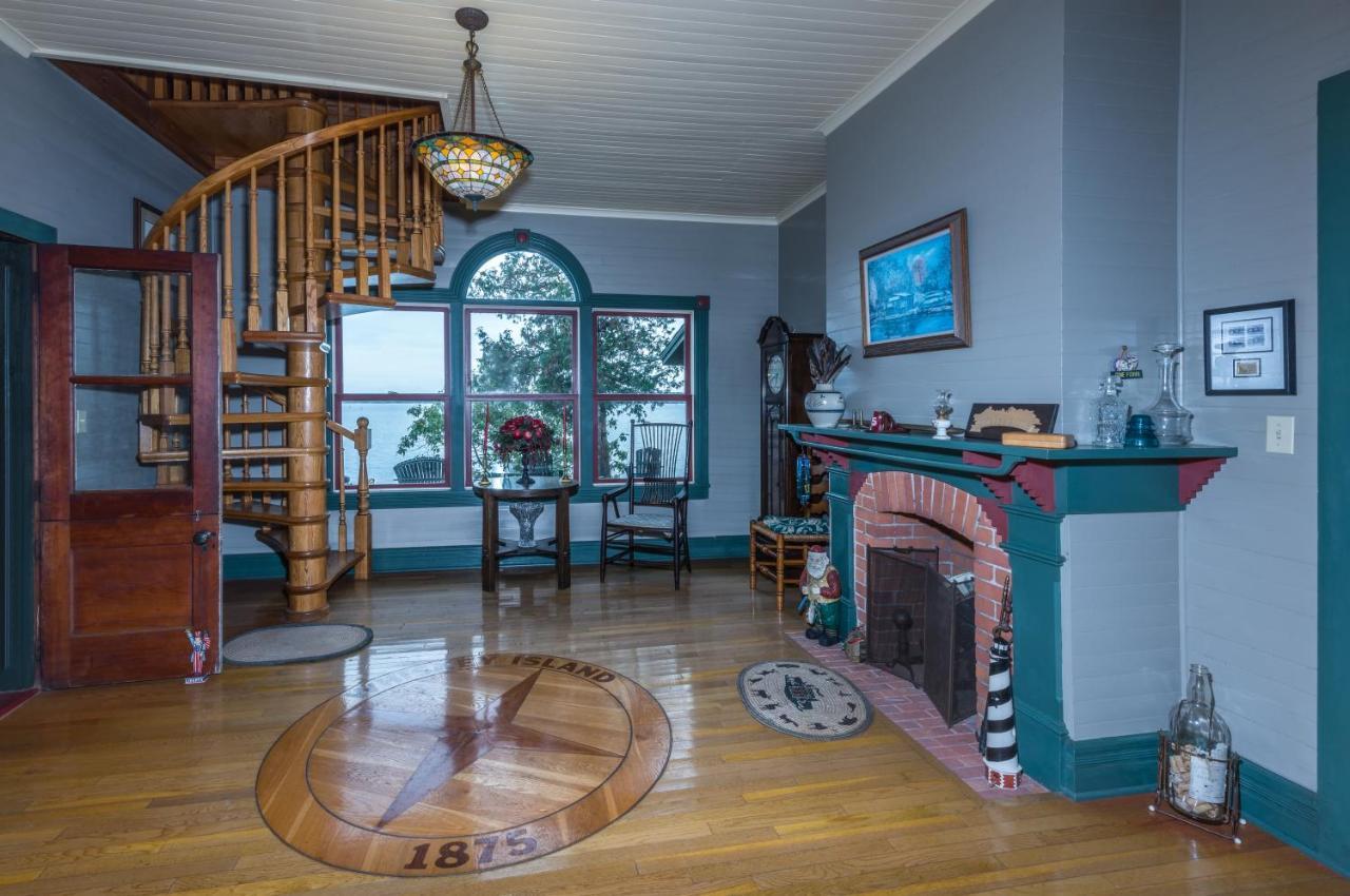 Whiskey River Cottages Formerly Seaway Slips เคลย์ตัน ภายนอก รูปภาพ