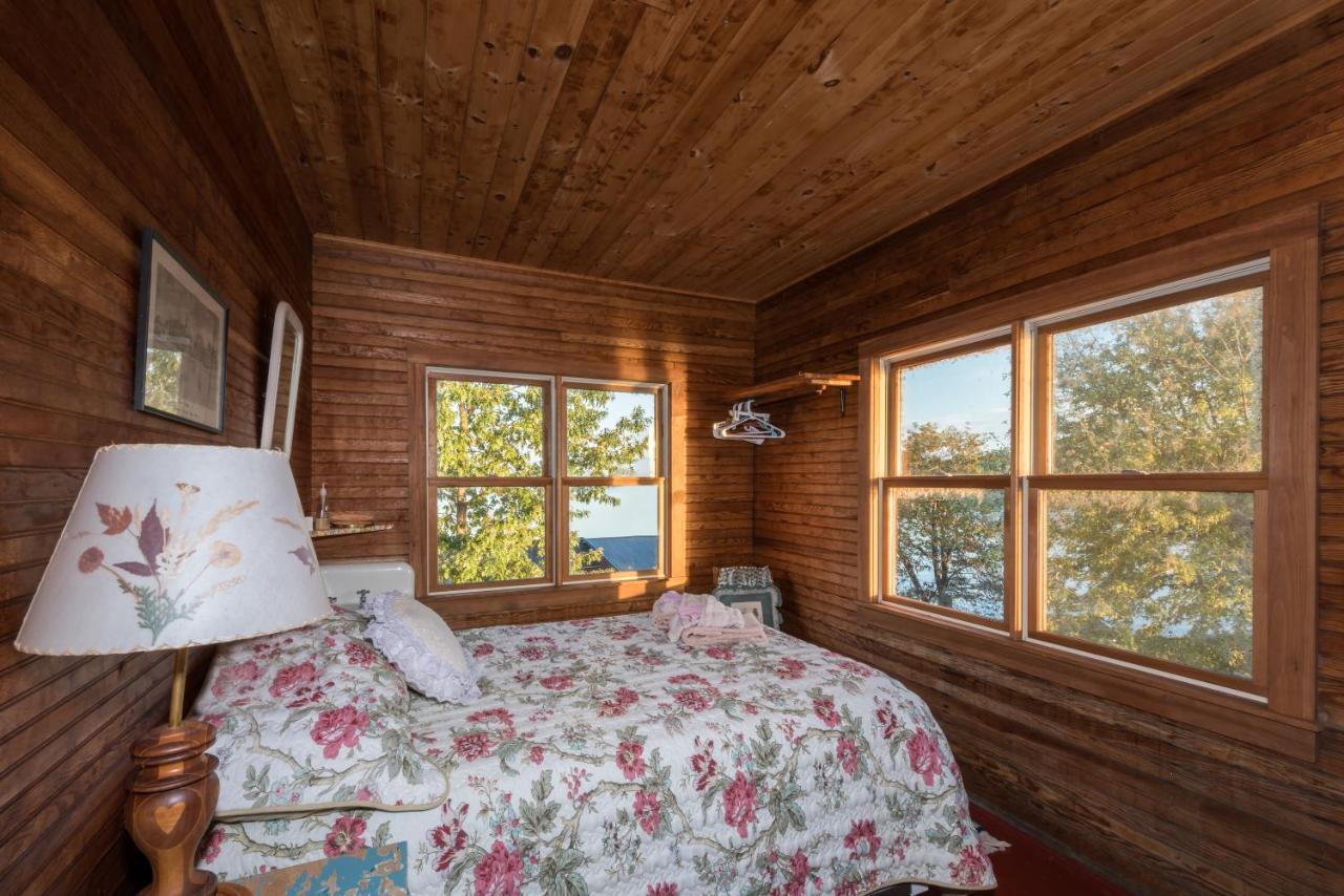 Whiskey River Cottages Formerly Seaway Slips เคลย์ตัน ภายนอก รูปภาพ